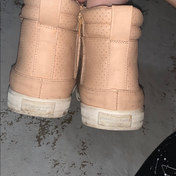 Shoes - Picture 3 of 4